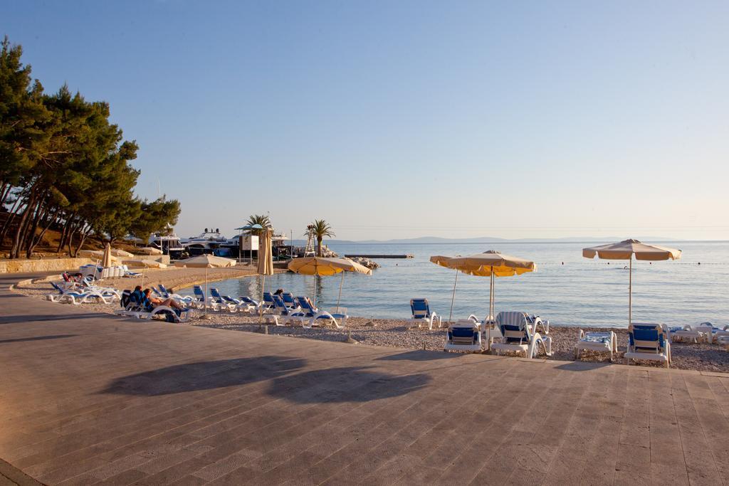 Residence Apartments Anamaria Podstrana Exterior photo